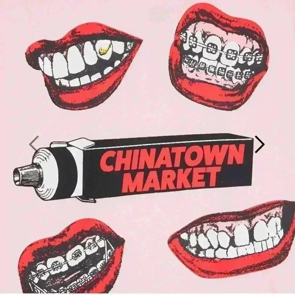 CHINATOWN MARKET NWT MOUTH LONG-SLEEVE TEE - Picture 9 of 14